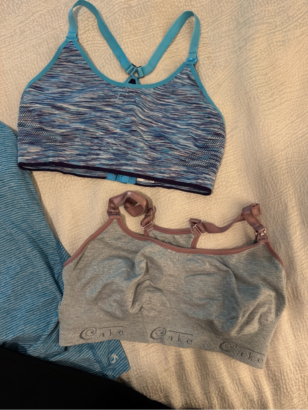 Maternity Workout Set Bundle - Picture 4 of 4